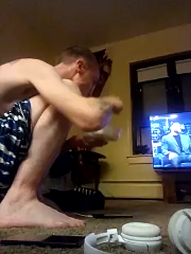 jizzyglizzy92 online show from March 27, 2026, 8:26 am