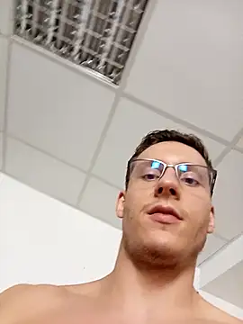 ZeinMiracles online show from September 10, 2025, 7:46 pm