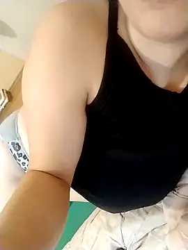 Snapshot of gamzeyak chatting on September 29, 2025, 1:06 pm gamzeyak online show from September 29, 2025, 1:06 pm