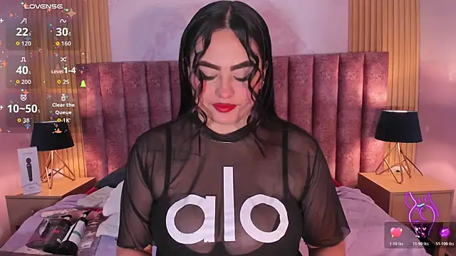 Snapshot of sofiiacarson chatting on November 24, 2025, 7:36 pm sofiiacarson online show from November 24, 2025, 7:36 pm