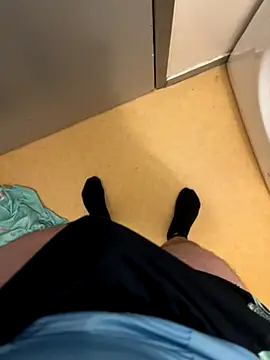 cook907920 online show from September 17, 2025, 10:56 pm