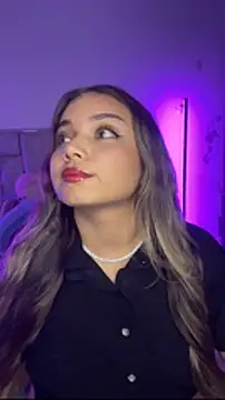 AnnyLopezzz  online show from February 13, 2026, 4:23 am