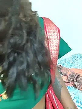 Snapshot of Spoorthi6_Kannada_Telugu chatting on December 17, 2025, 4:34 pm Spoorthi6 Kannada Telugu online show from December 17, 2025, 4:34 pm