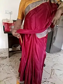 Snapshot of Spoorthi6_Kannada_Telugu chatting on October 31, 2025, 5:04 am Spoorthi6 Kannada Telugu online show from October 31, 2025, 5:04 am