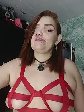 MayaLuna1 online show from February 13, 2026, 10:32 pm