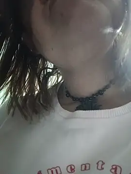 Snapshot of MayaLuna1 chatting on October 10, 2025, 5:03 pm MayaLuna1 online show from October 10, 2025, 5:03 pm