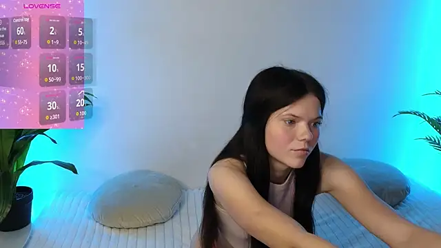 Snapshot of KikiBlis chatting on November 6, 2025, 1:59 pm KikiBlis online show from November 6, 2025, 1:59 pm