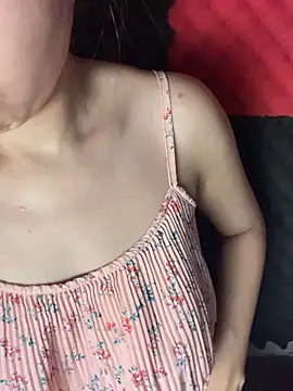 Yumii 09 online show from November 30, 2025, 8:31 pm