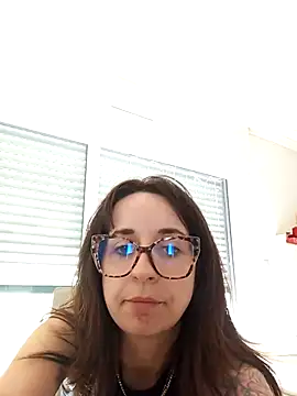 CornetDeGlace online show from September 12, 2025, 1:22 pm