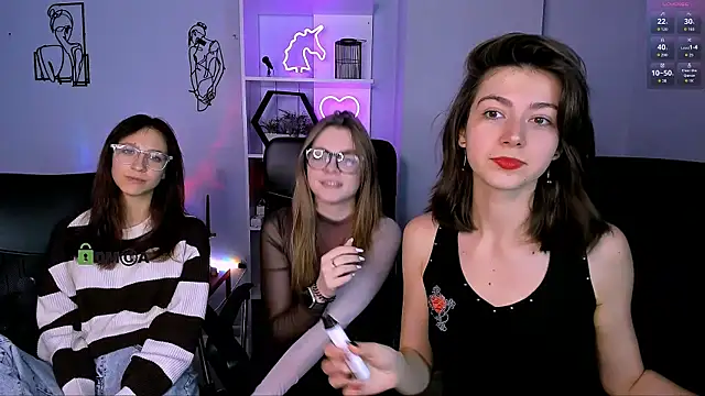 veronica bubble online show from December 5, 2025, 8:17 pm