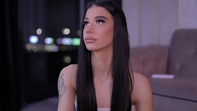 ArinaCarter online show from December 19, 2025, 6:43 pm