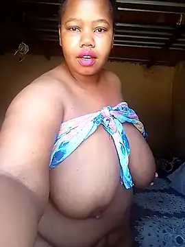 Curvycandy95 online show from October 1, 2025, 6:07 am