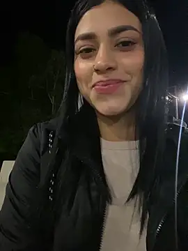 AlannaEvons online show from September 25, 2025, 1:22 am