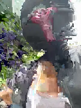 AlannaEvons online show from December 20, 2025, 4:32 pm