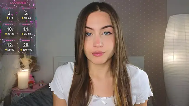 Moonlight1Sonata1 online show from October 23, 2025, 9:52 am