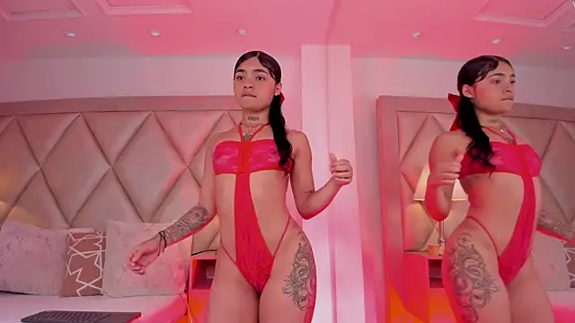 PauVega  online show from October 8, 2025, 12:39 pm