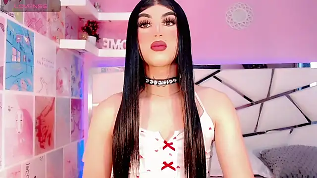 Miacuteee online show from September 22, 2025, 8:37 pm