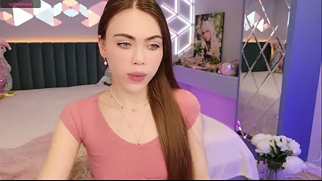 MimiFors online show from April 19, 2026, 7:16 pm