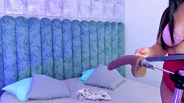 Victoriia Queen online show from September 26, 2025, 6:59 pm