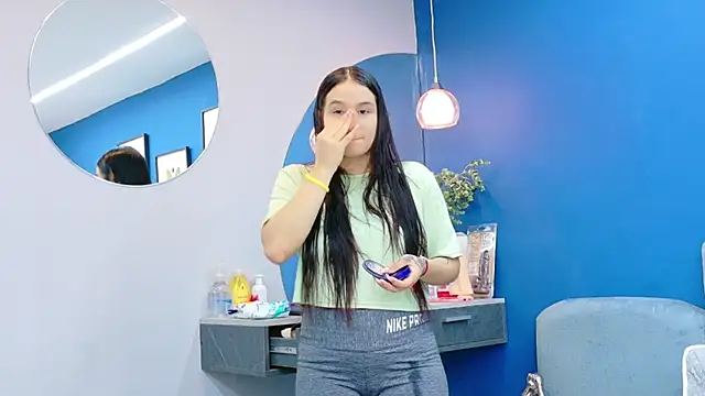 Ashley Evans22 online show from November 24, 2025, 8:53 pm