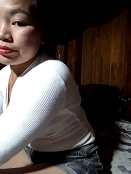 Snapshot of bany-xx chatting on October 15, 2025, 9:06 am bany-xx online show from October 15, 2025, 9:06 am