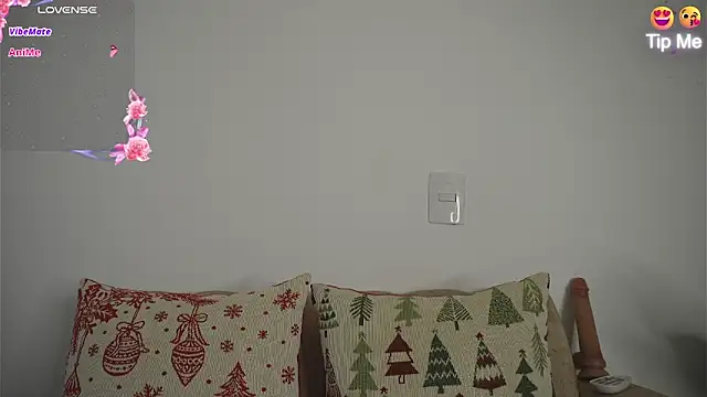 Roxybeautyy online show from February 21, 2026, 9:44 am