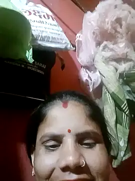 Snapshot of Nehaja33e chatting on November 10, 2025, 4:45 pm Nehaja33e online show from November 10, 2025, 4:45 pm