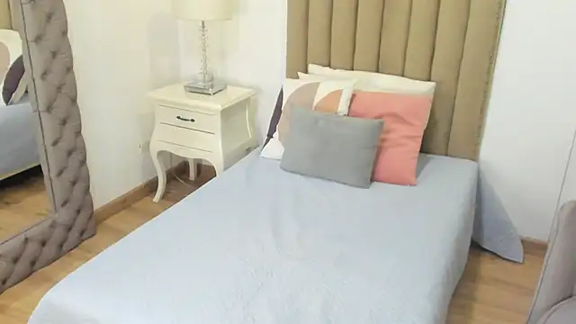 zusan king  online show from February 18, 2026, 3:37 am