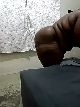 ASSQUEEN37Xx online show from March 3, 2026, 6:15 pm