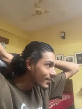 Snapshot of thecatfish chatting on October 9, 2025, 6:14 am thecatfish online show from October 9, 2025, 6:14 am