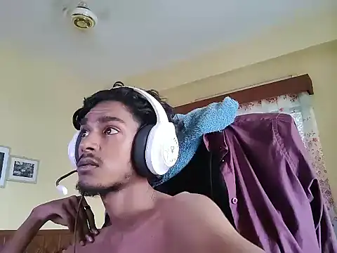 Snapshot of thecatfish chatting on September 9, 2025, 11:30 am thecatfish online show from September 9, 2025, 11:30 am