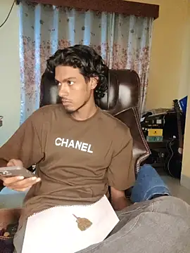 Snapshot of thecatfish chatting on November 10, 2025, 1:16 pm thecatfish online show from November 10, 2025, 1:16 pm