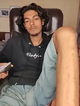 Snapshot of thecatfish chatting on November 13, 2025, 4:16 am thecatfish online show from November 13, 2025, 4:16 am