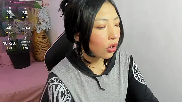 JACKYE TAY online show from September 24, 2025, 11:39 am