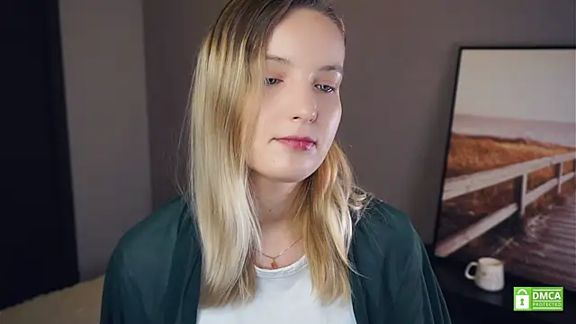 Snapshot of HongTomczak chatting on September 24, 2025, 7:04 am HongTomczak online show from September 24, 2025, 7:04 am