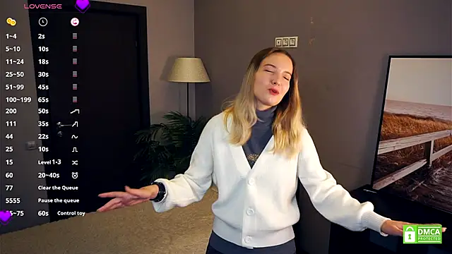 Snapshot of HongTomczak chatting on October 5, 2025, 7:43 am HongTomczak online show from October 5, 2025, 7:43 am