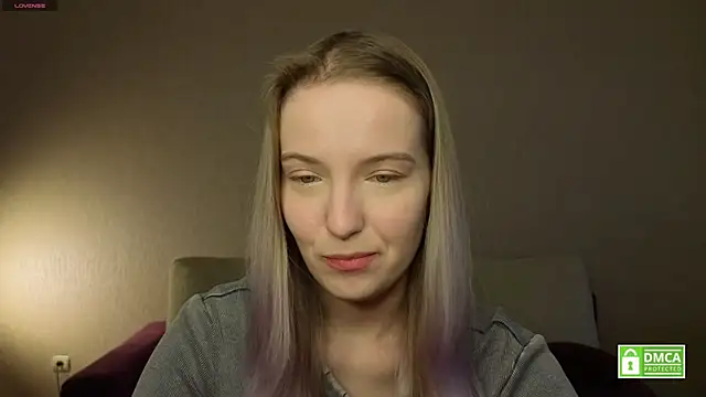 HongTomczak online show from April 3, 2026, 7:37 am