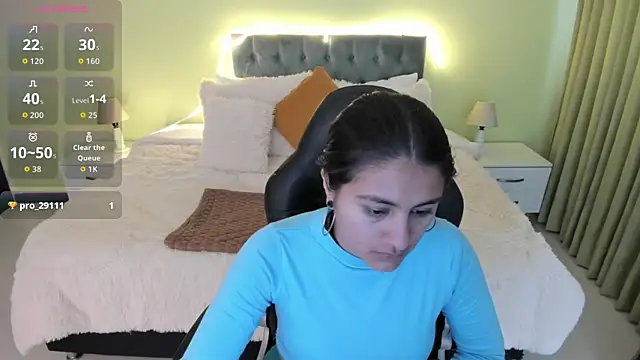 Camille Olsen  online show from October 28, 2025, 11:42 am