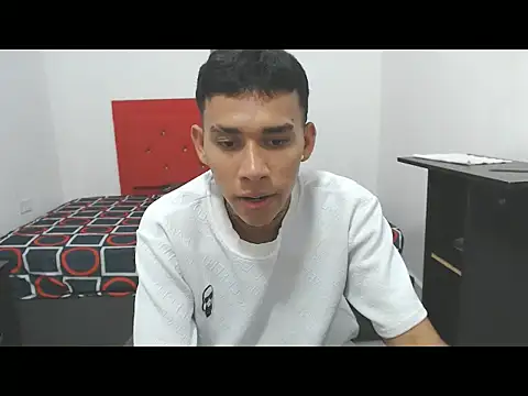 sebasbight online show from September 23, 2025, 8:16 pm