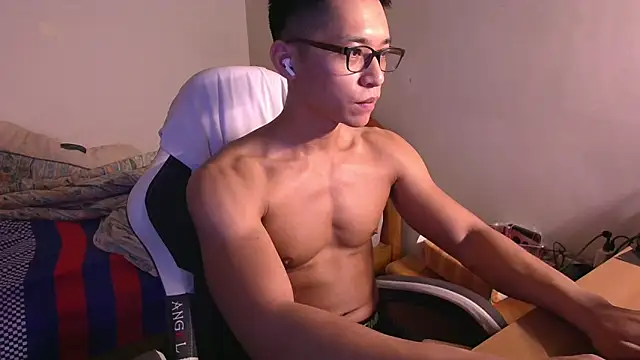 iron0401 online show from March 25, 2026, 3:00 pm