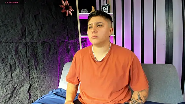 IanGilbert online show from October 18, 2025, 9:17 pm