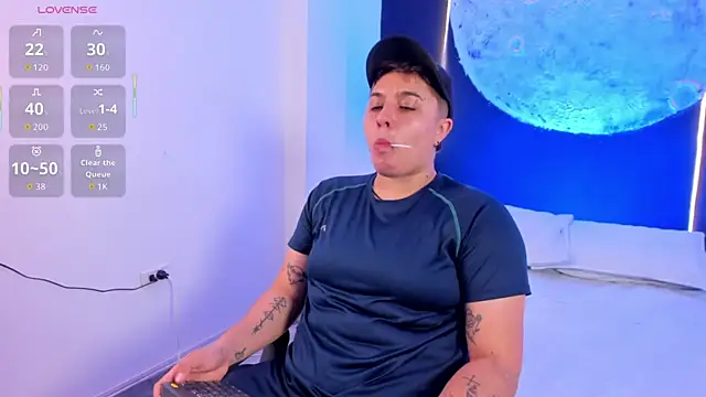 IanGilbert online show from December 3, 2025, 8:52 pm