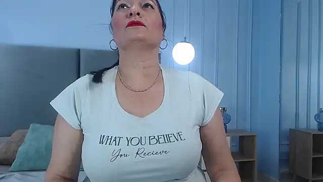 Lenacorbet online show from October 30, 2025, 7:11 pm