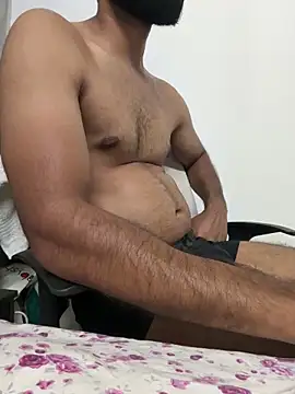 Honeyxoxx online show from April 17, 2026, 7:06 pm