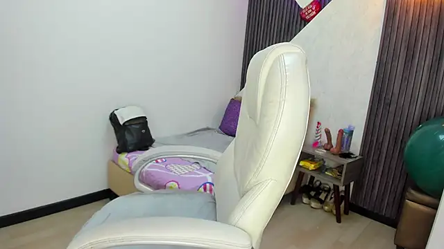 roxana santini online show from October 25, 2025, 4:40 pm