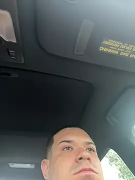 Snapshot of YadielPublic chatting on September 13, 2025, 7:36 pm YadielPublic online show from September 13, 2025, 7:36 pm