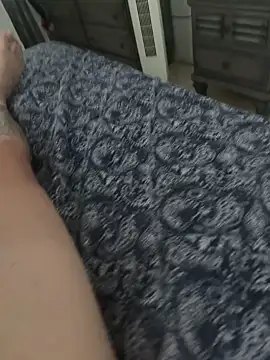 Snapshot of YadielPublic chatting on September 22, 2025, 2:34 pm YadielPublic online show from September 22, 2025, 2:34 pm