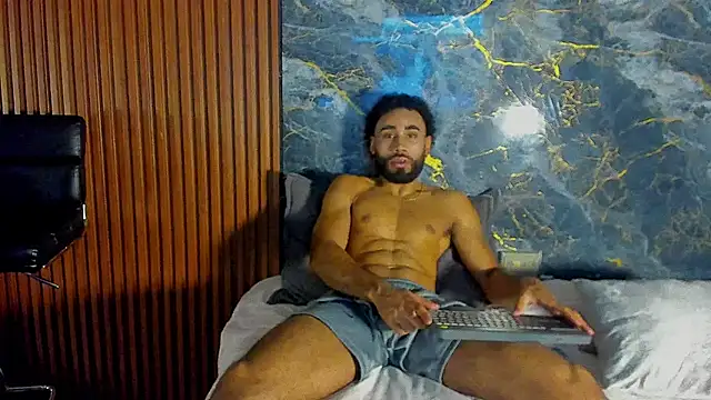 luca flame online show from September 18, 2025, 6:44 pm