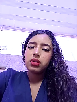 Zoe-Johnson  online show from March 22, 2026, 9:27 pm