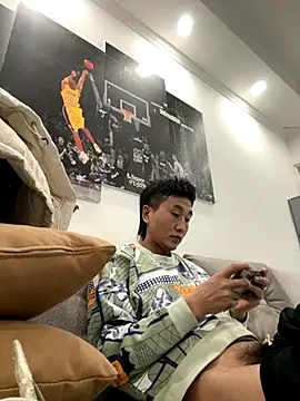 YJBJ258258 online show from November 28, 2025, 10:37 am